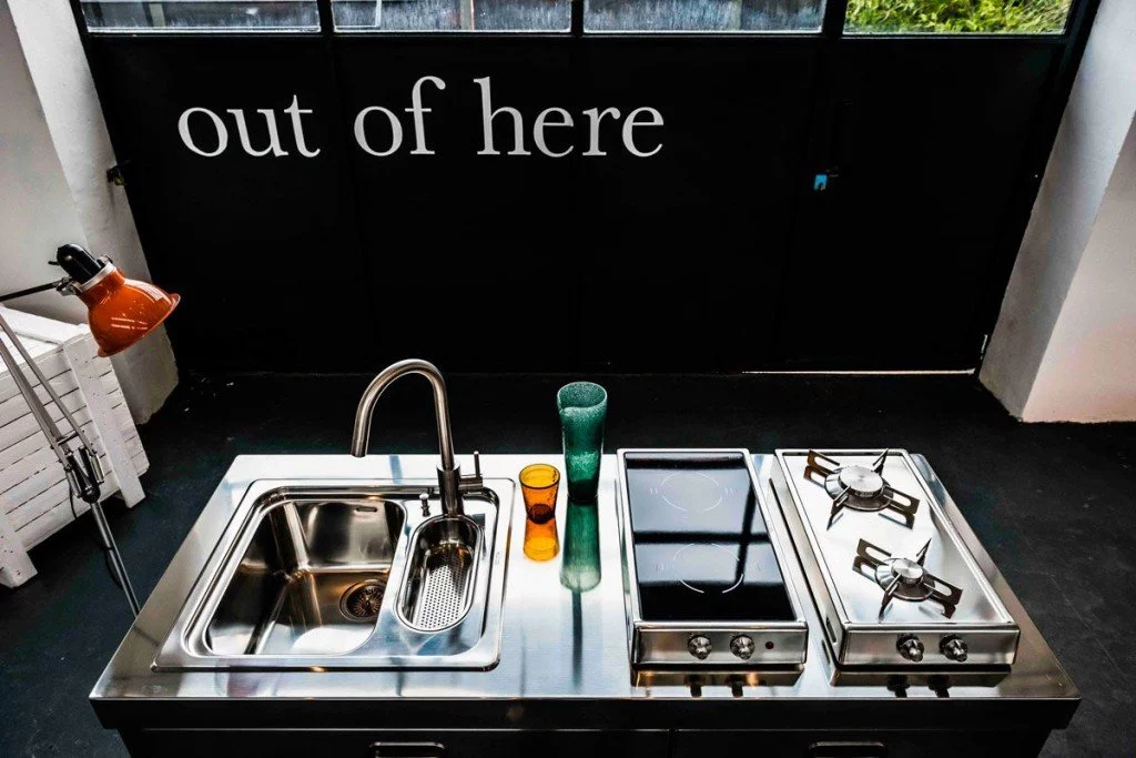 Kitchen 160 On Wheels &quot;Out Of Here&quot;