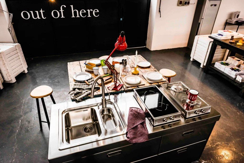Kitchen 160 On Wheels &quot;Out Of Here&quot;