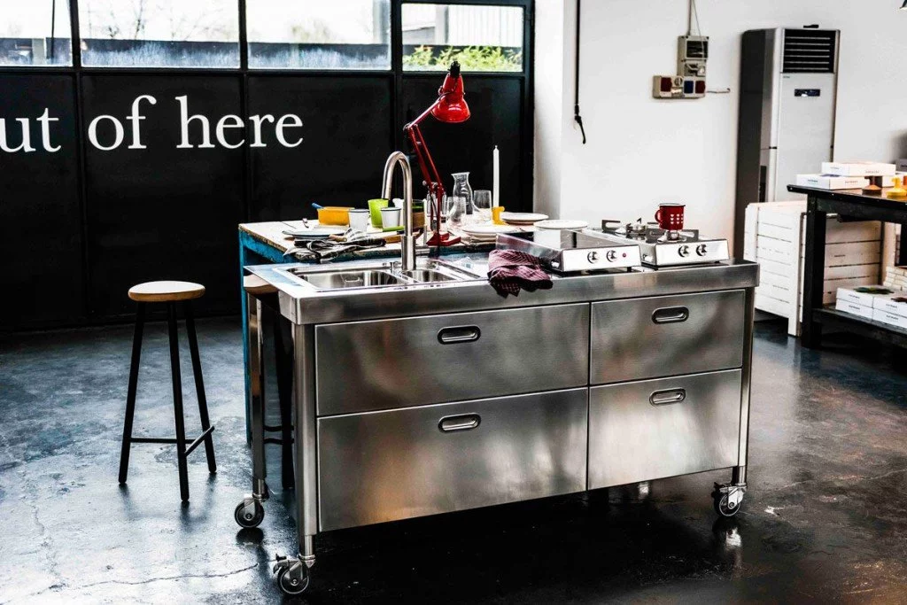 Kitchen 160 On Wheels &quot;Out Of Here&quot;