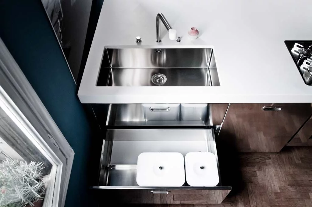 Kitchen Island 250-280 With Snack Unit