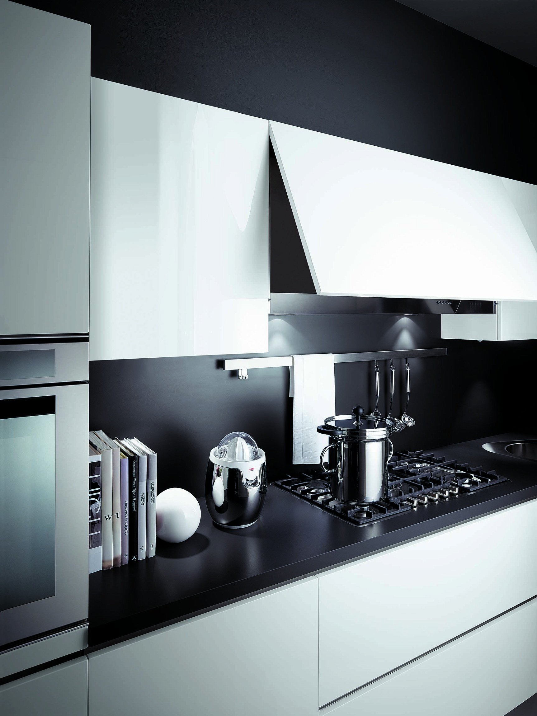 Linea Round White